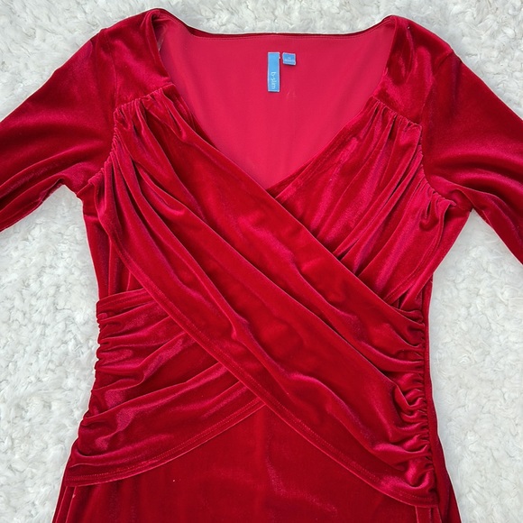 Elegant Holiday Dress Cranberry Velvet - Picture 2 of 8